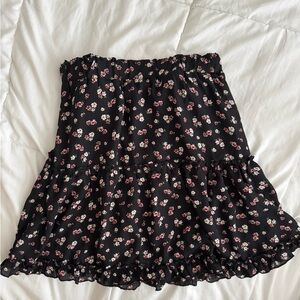 Francesca's Collections Black Floral Mini Skirt
